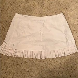 Sz 6 lululemon skort
